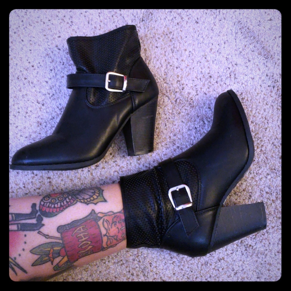Womens Booties